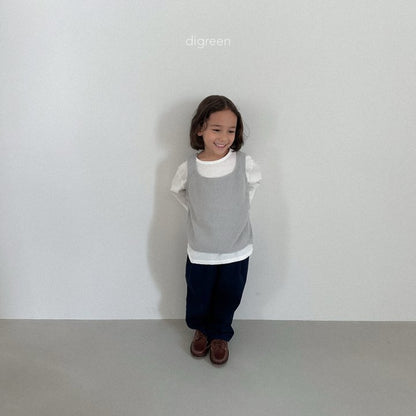 [PRE-ORDER] Button Sweater Vest