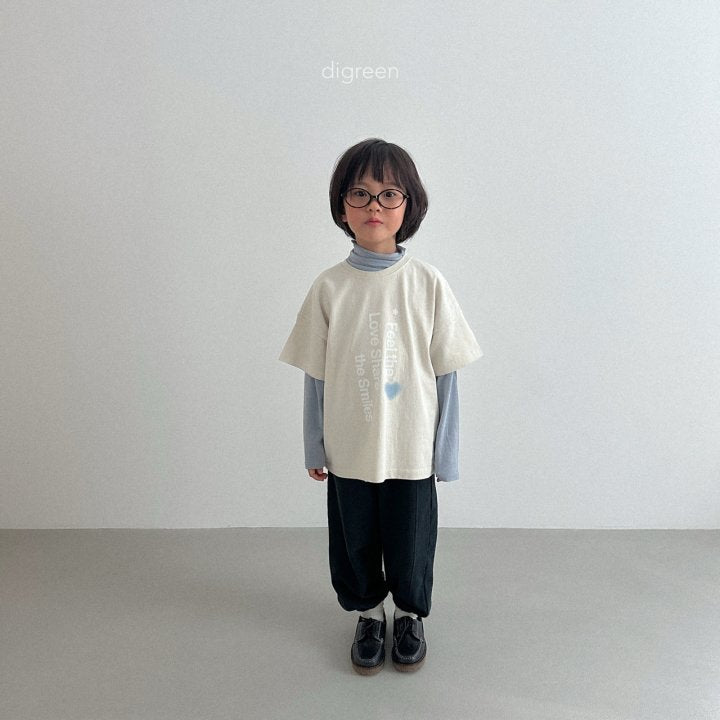 [PRE-ORDER] Love Share T-Shirts