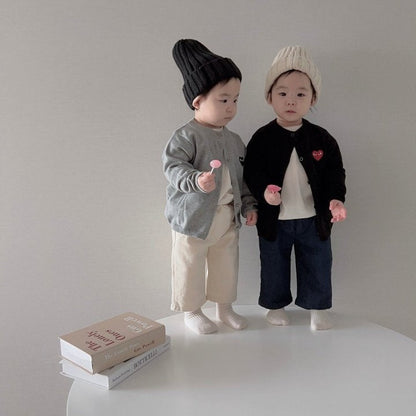 [PRE-ORDER] Heart Cardigan (Mom Couple)