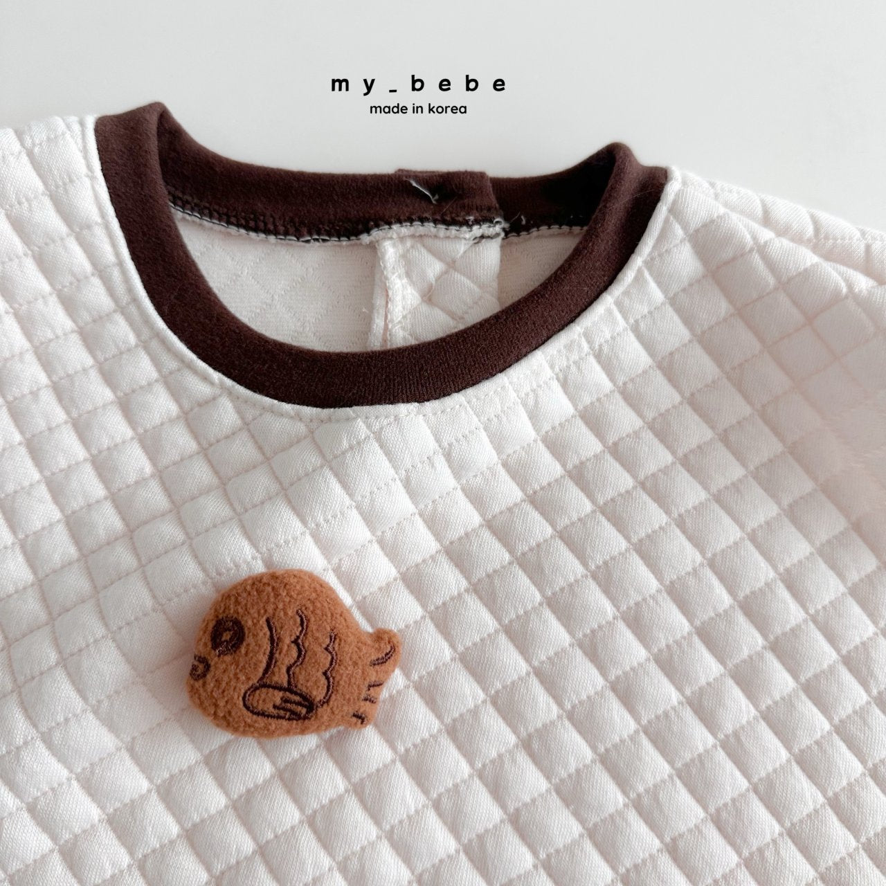 [PRE-ORDER] Quilted Big Bib