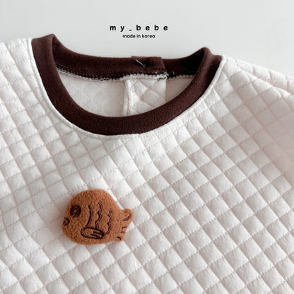 [PRE-ORDER] Quilted Big Bib