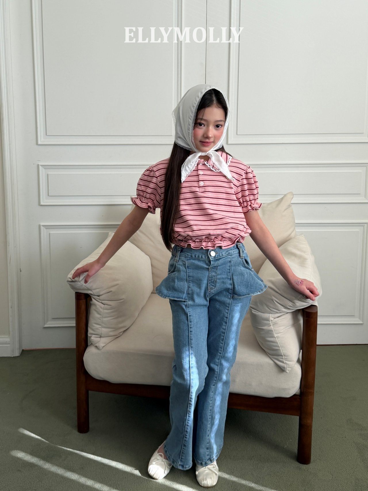 [PRE-ORDER] Curling Collar Frill T-Shirts