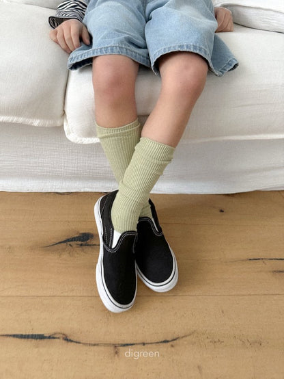 [PRE-ORDER] Point Knee Socks Set