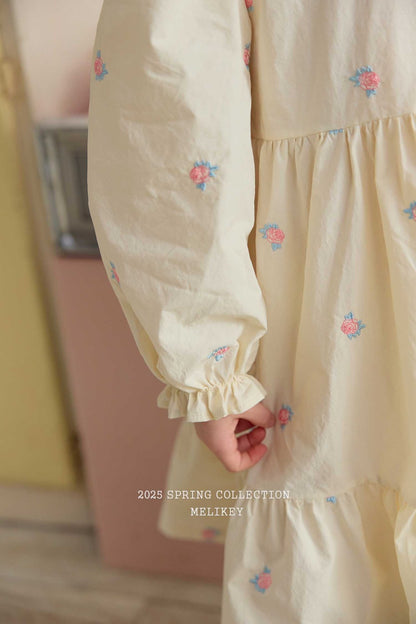 Jasmine Embroidery Dress [S(2-3yr)]