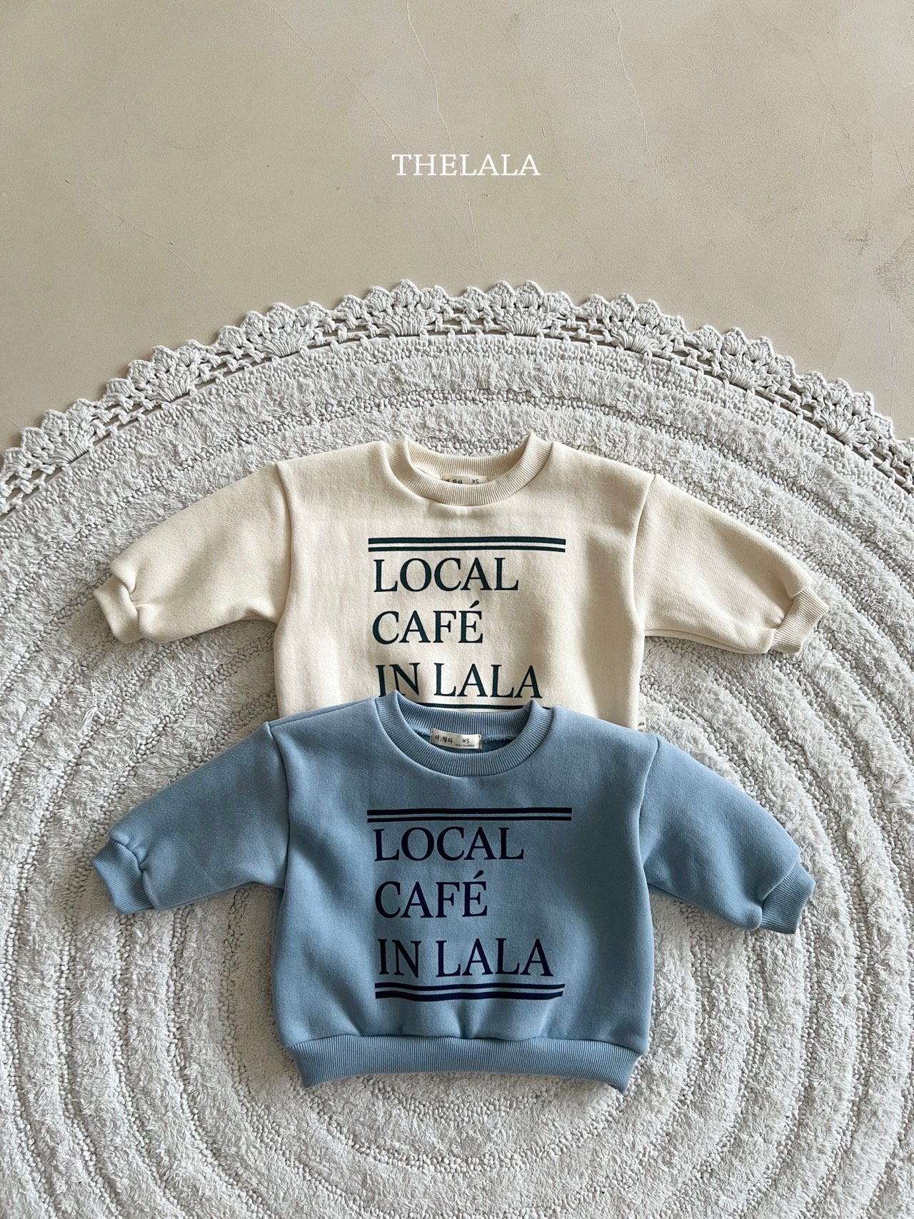 [PRE-ORDER] Cafe Sweatshirts (Mom Couple)