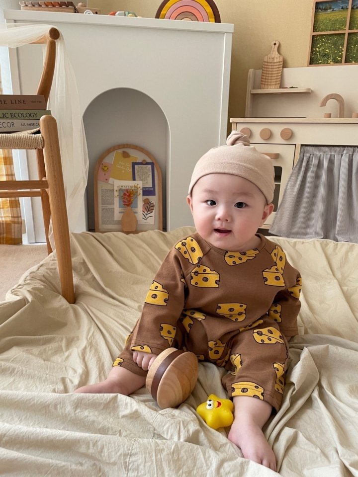 [PRE-ORDER] Cheese Body Suit + Bonnet Set