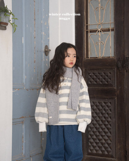 [PRE-ORDER] Pretzel Sweatshirts