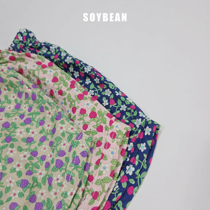 [PRE-ORDER] Strawberry Floral Top Bottom Set