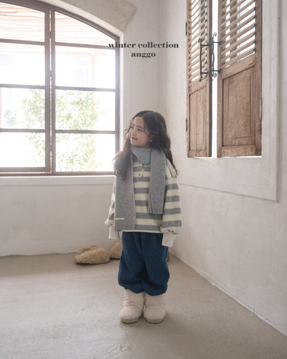 [PRE-ORDER] Pretzel Sweatshirts