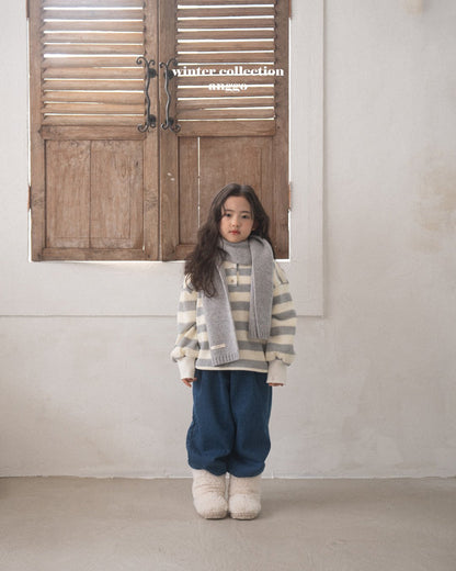 [PRE-ORDER] Pretzel Sweatshirts