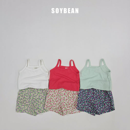 [PRE-ORDER] Strawberry Floral Top Bottom Set