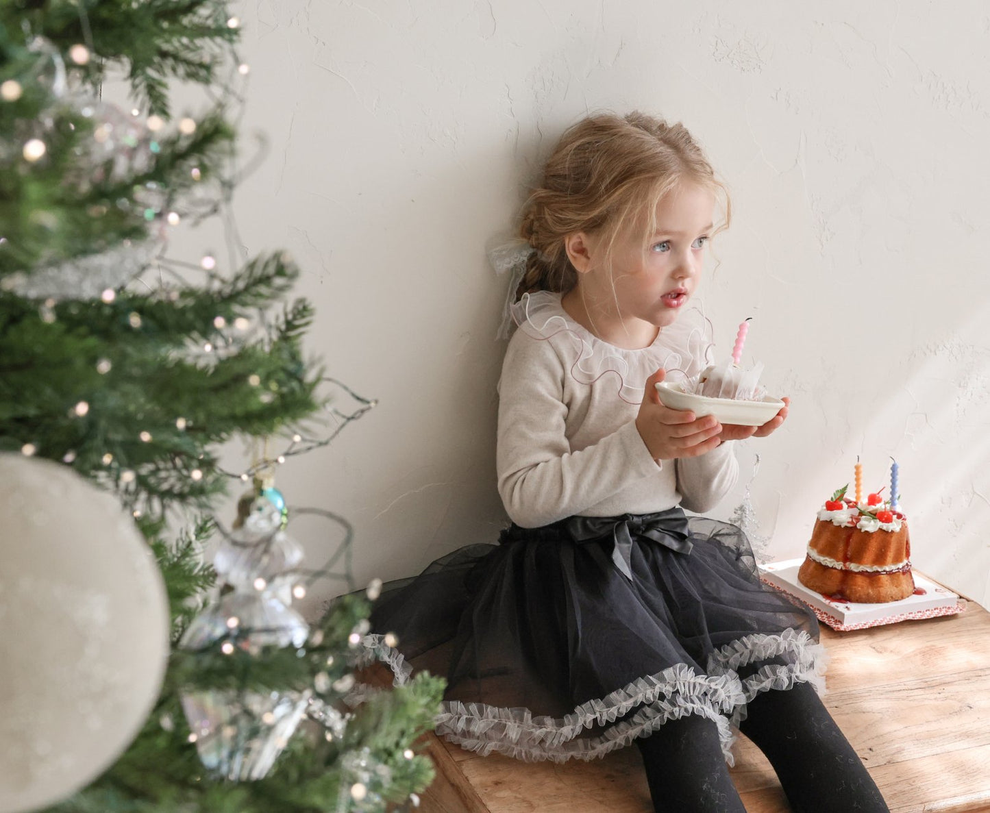 [PRE-ORDER] Evelyn T-Shirts