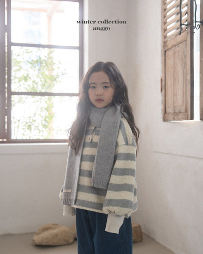 [PRE-ORDER] Pretzel Sweatshirts