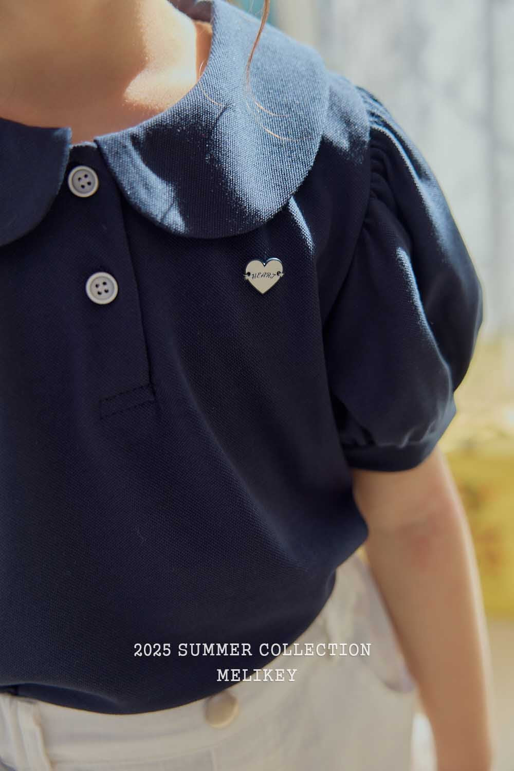 [PRE-ORDER] Heart Label Collar T-Shirts