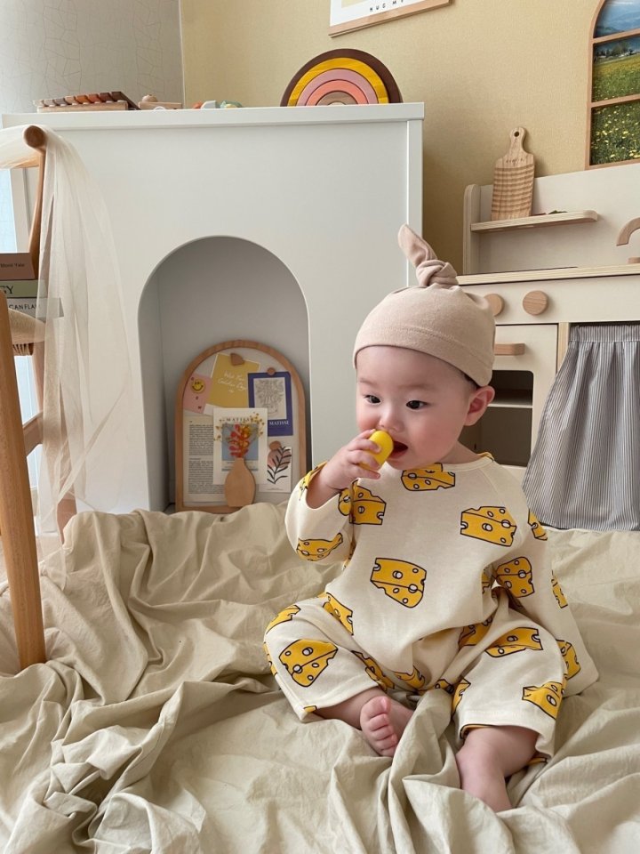 [PRE-ORDER] Cheese Body Suit + Bonnet Set