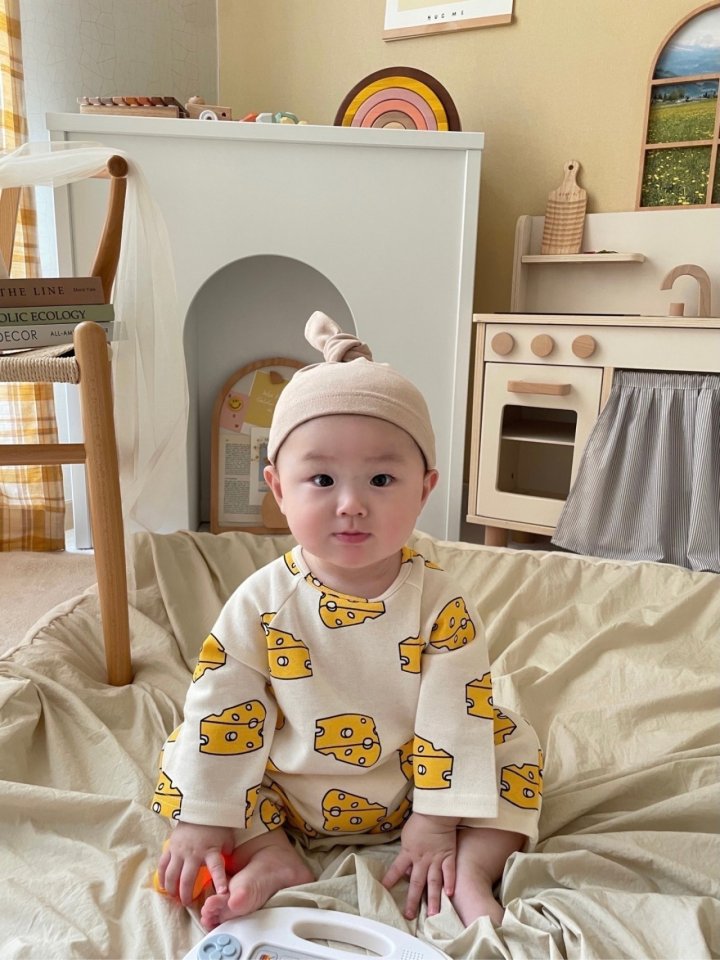 [PRE-ORDER] Cheese Body Suit + Bonnet Set