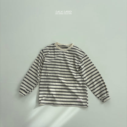 [PRE-ORDER] Saint T-Shirts (Mom Couple)