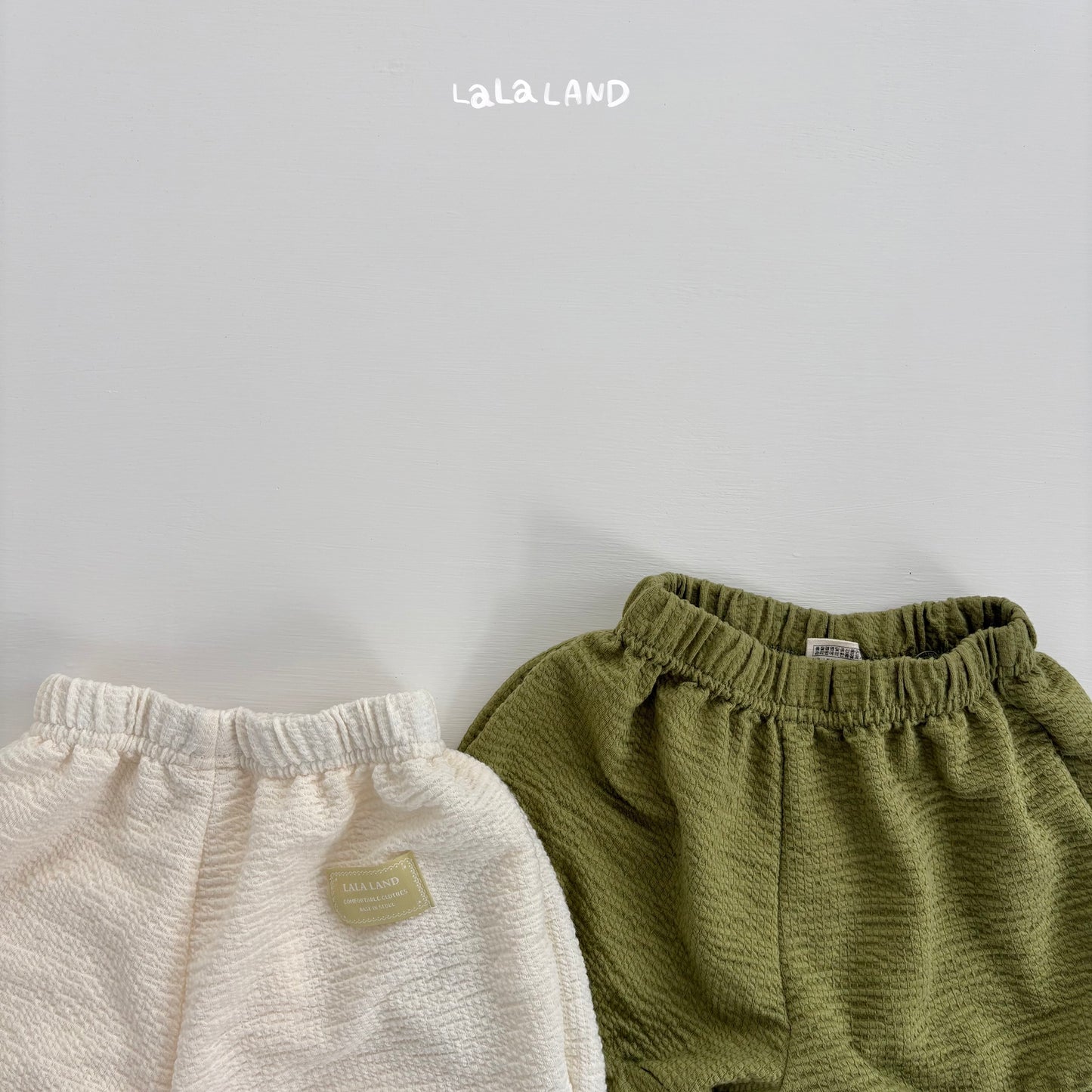 [PRE-ORDER] Round Shorts