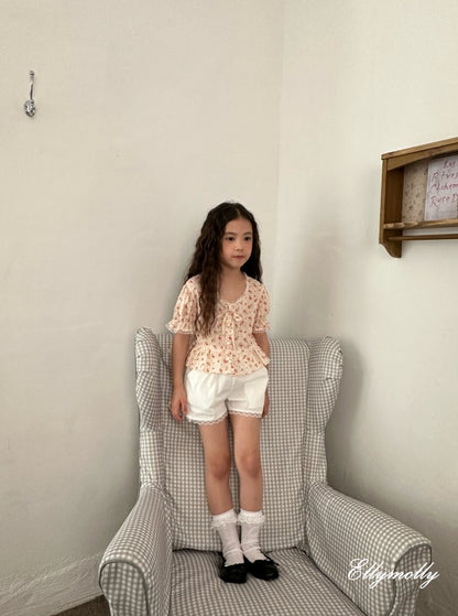 [PRE-ORDER] Flower Eyelet Blouse