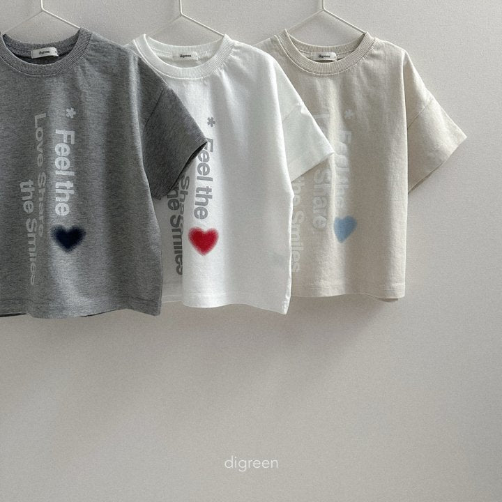 [PRE-ORDER] Love Share T-Shirts