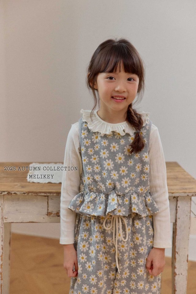 [PRE-ORDER] Big Daisy Vest