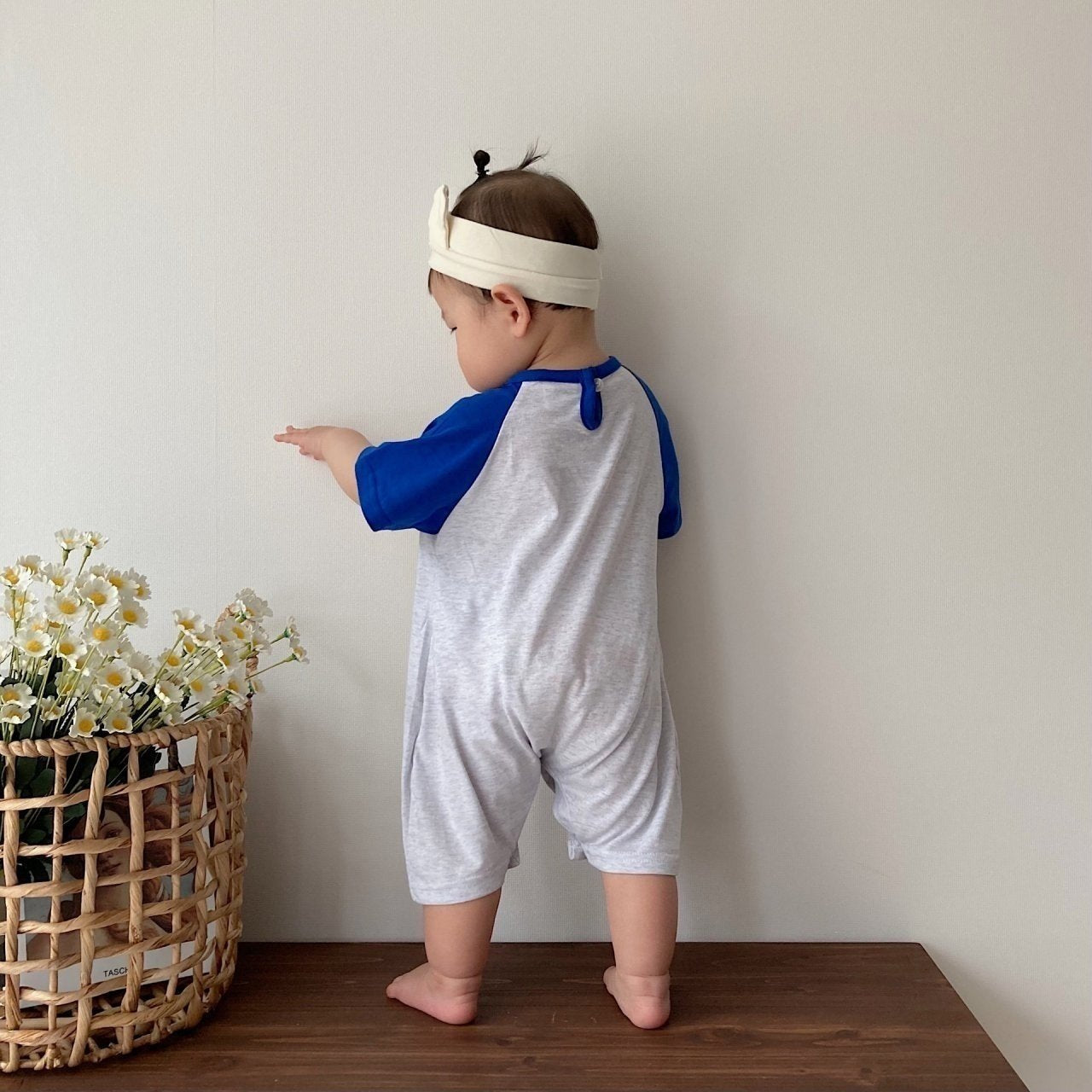 [PRE-ORDER] Raglan Body Suit