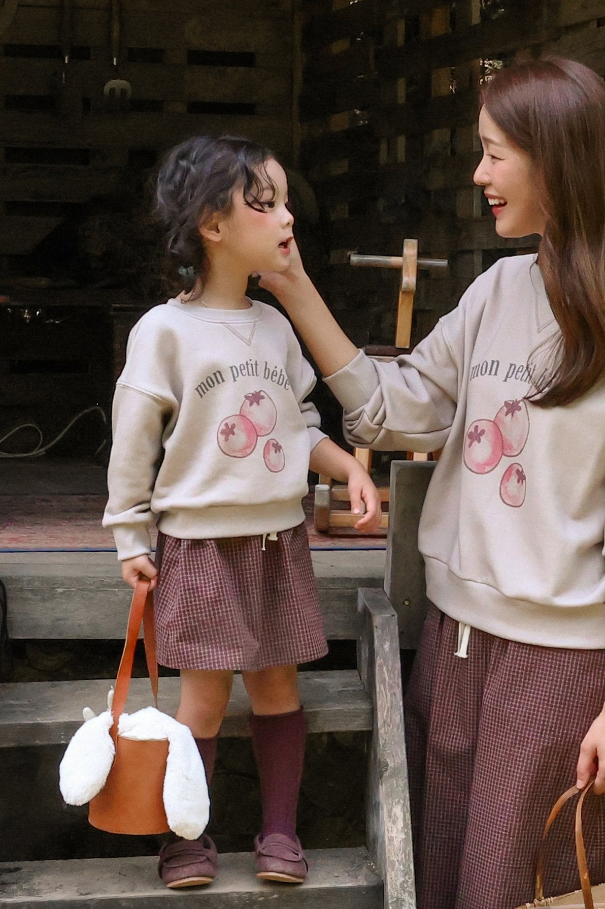 [PRE-ORDER] Urban Sweatshirts (Mom Couple)