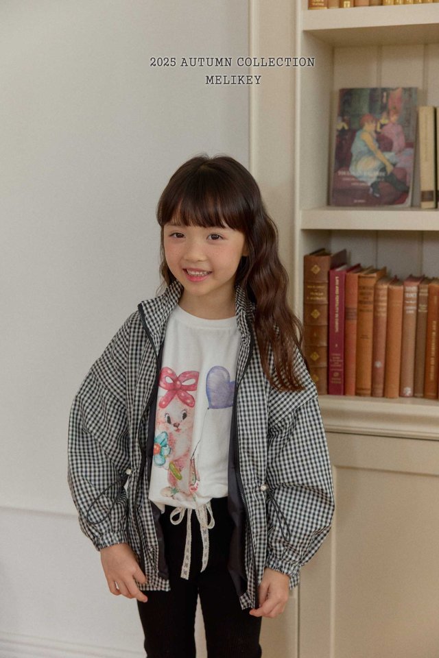 [PRE-ORDER] Balloon Rabbit T-Shirts