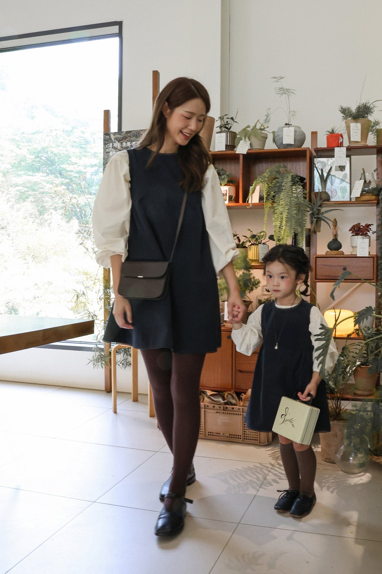 [PRE-ORDER] Devon Blouse (Mom Couple)