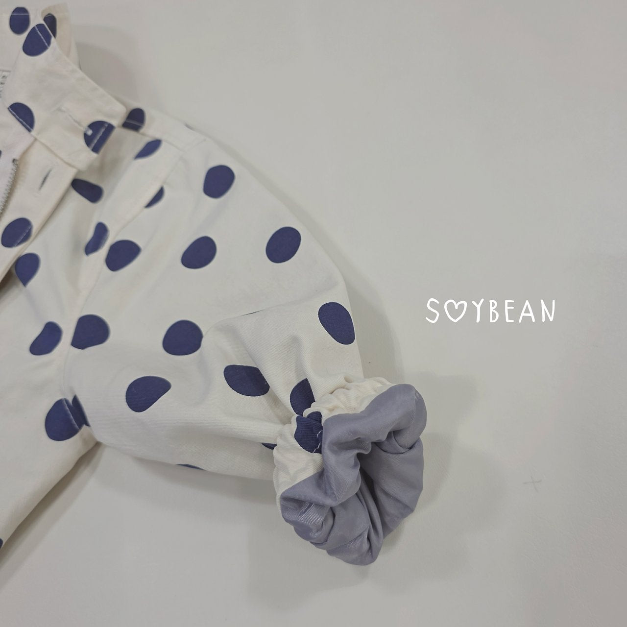 [PRE-ORDER] Loose Fit Dot Jacket