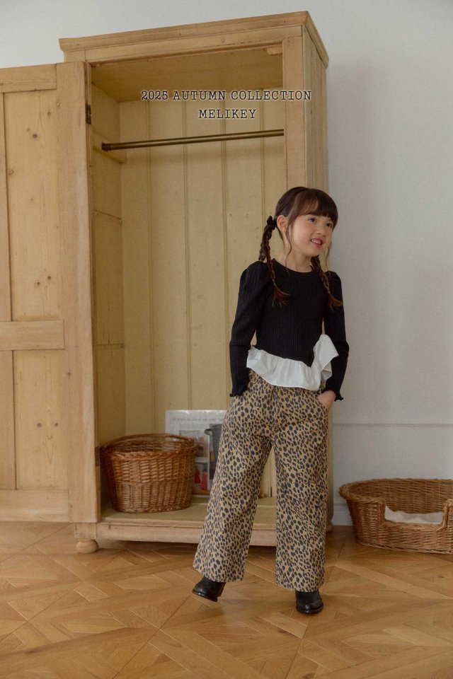 [PRE-ORDER] Coco Frill T-Shirts