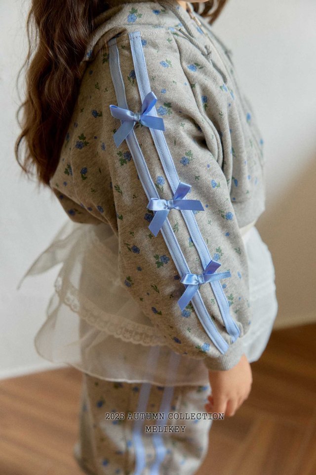 [PRE-ORDER] Floral Ribbon Hoodie Jumper