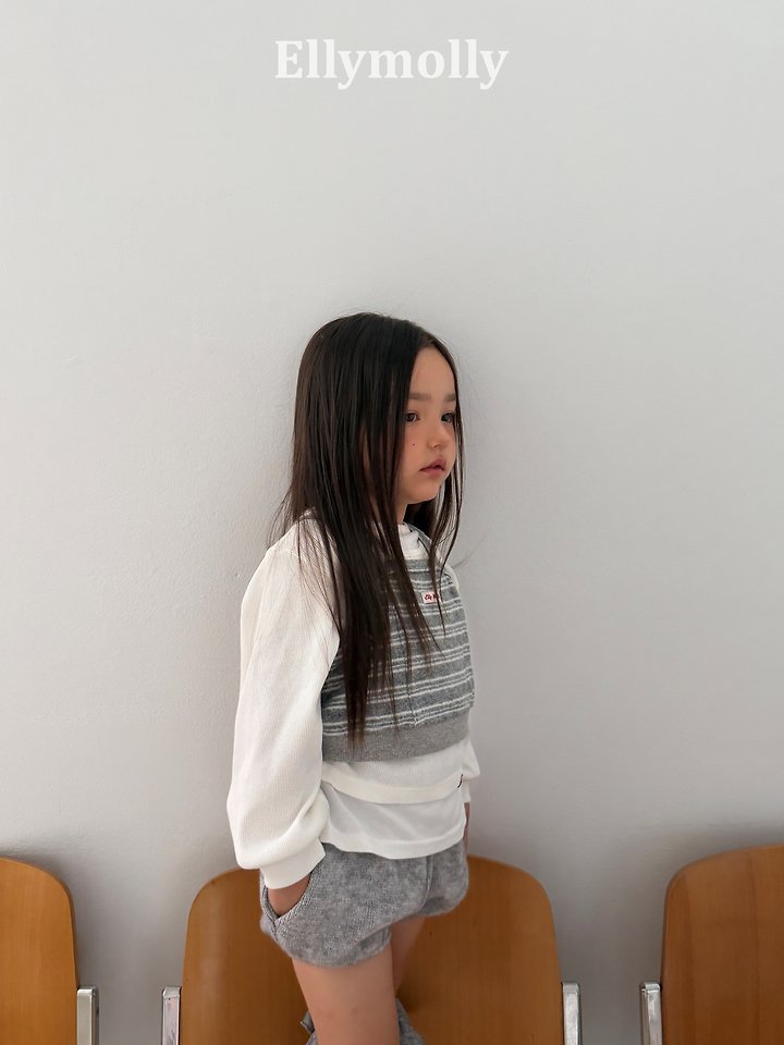 [PRE-ORDER] Hazel Layered T-Shirts (Mom Couple)