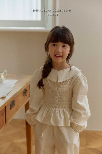 [PRE-ORDER] Smocking Collar Blouse