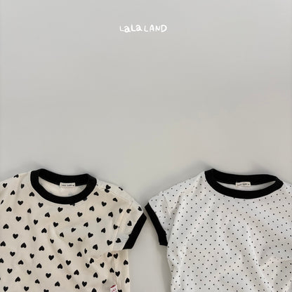 [PRE-ORDER] Heart Dot T-Shirts