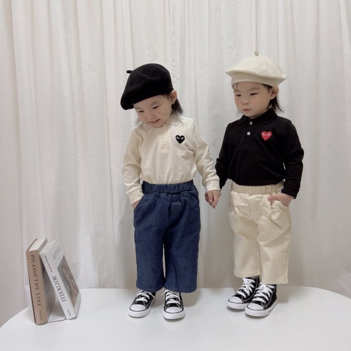 [PRE-ORDER] Heart Collar T-Shirts