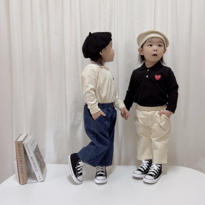 [PRE-ORDER] Heart Collar T-Shirts