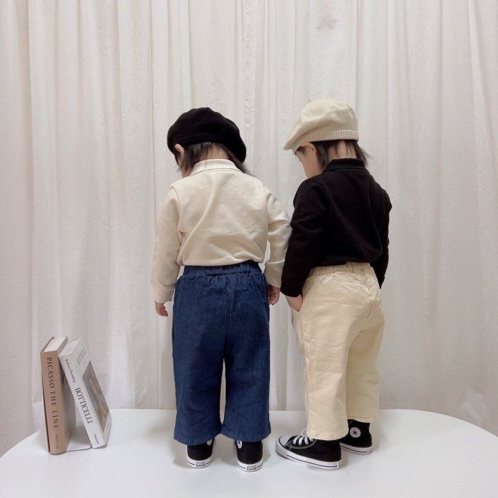 [PRE-ORDER] Heart Collar T-Shirts