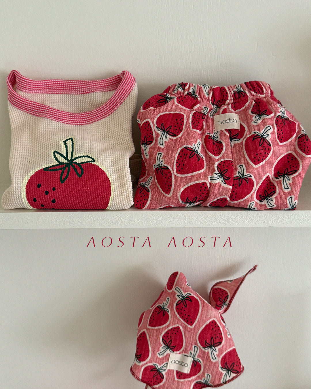 [PRE-ORDER] Strawberry T-Shirts