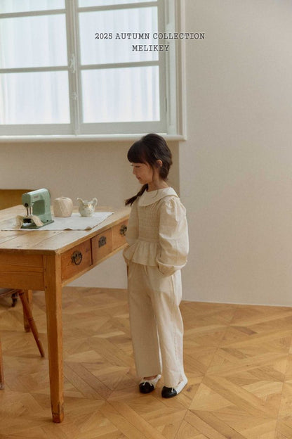 [PRE-ORDER] Smocking Collar Blouse