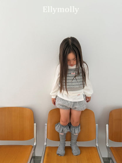 [PRE-ORDER] Hazel Layered T-Shirts (Mom Couple)