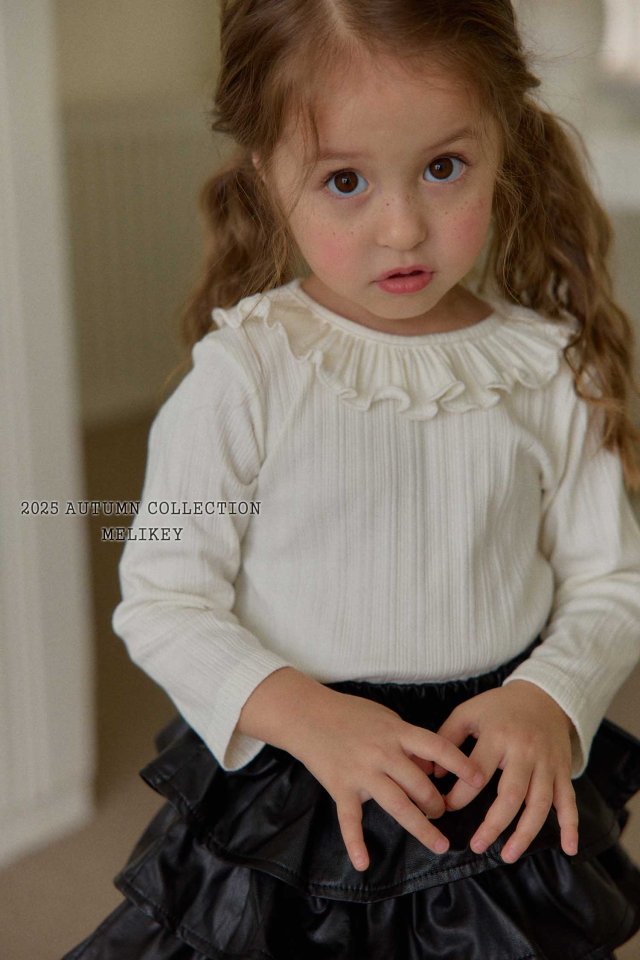 [PRE-ORDER] Petit Frill T-Shirts