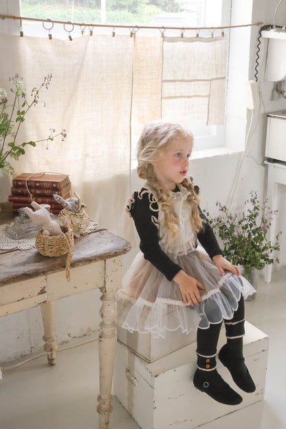 [PRE-ORDER] May Vest