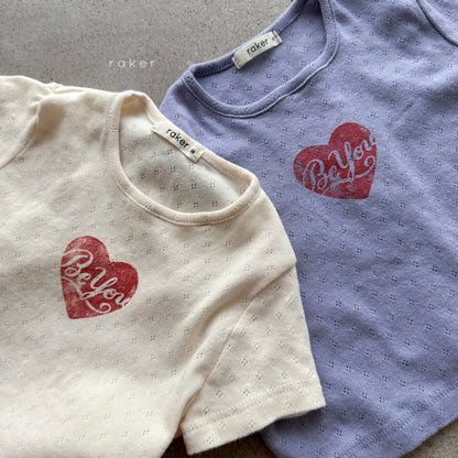 [PRE-ORDER] Eyelet Heart T-Shirts
