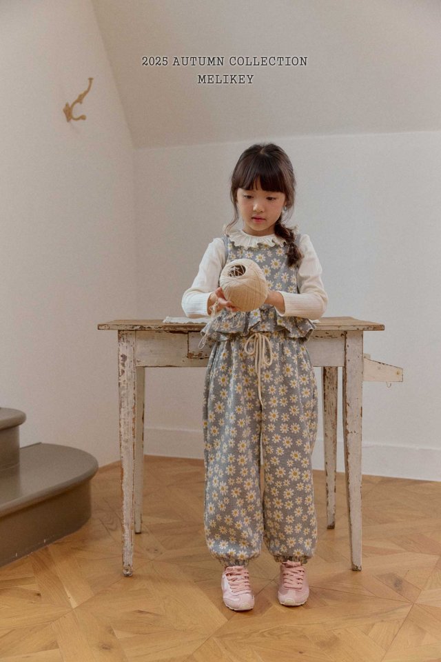 [PRE-ORDER] Daisy Jogger Pants