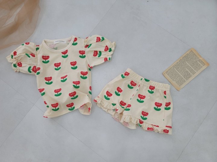 [PRE-ORDER] Tulip Frill Top Bottom Set