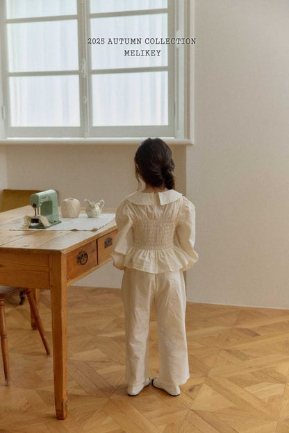 [PRE-ORDER] Smocking Collar Blouse