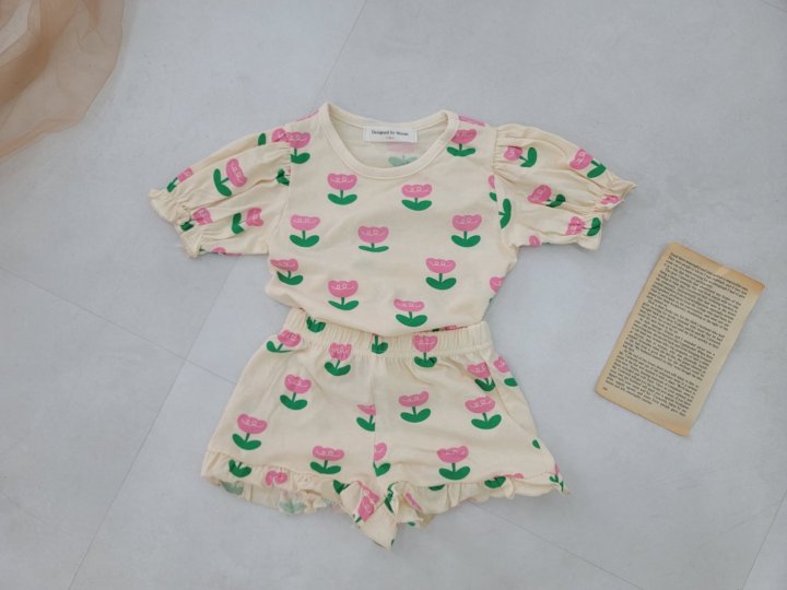 [PRE-ORDER] Tulip Frill Top Bottom Set