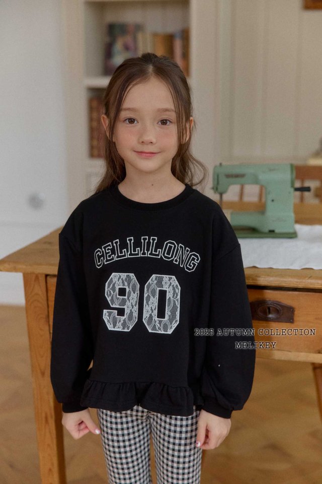 [PRE-ORDER] 90 Frill T-Shirts