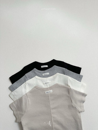 [PRE-ORDER] Blackberry Slit T-Shirts